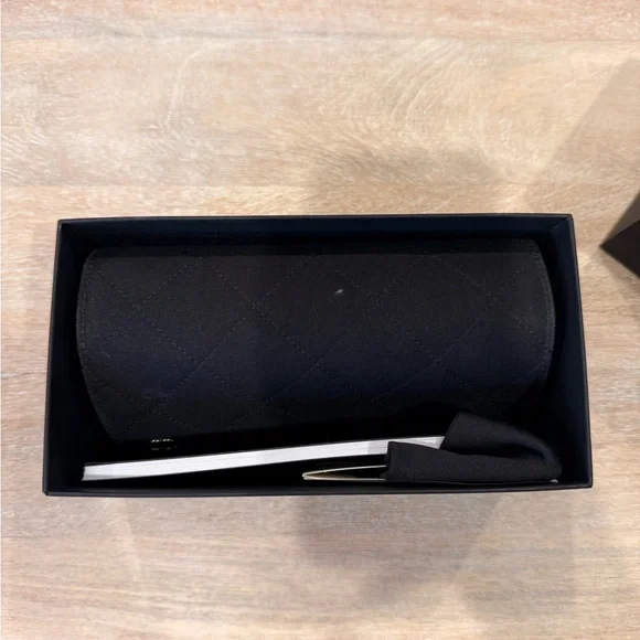 Chanel Sunglasses - Picture 7 of 7